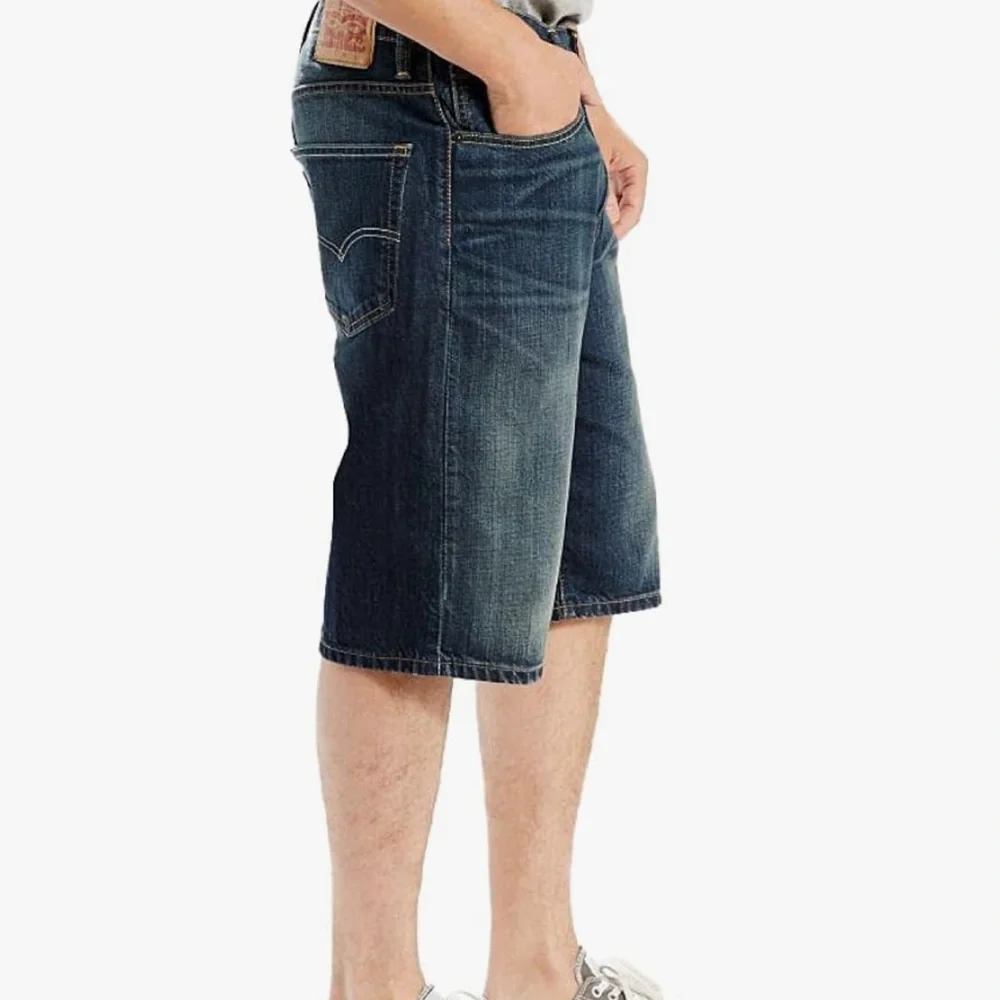Levi’s 569 men’s‎ size 36 shorts with front and back pockets
